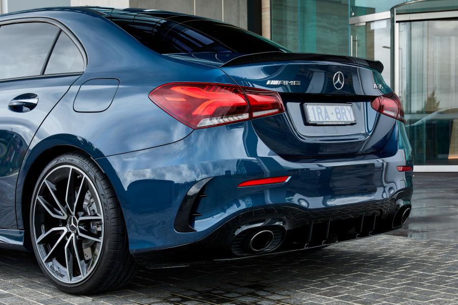 Детали экстерьера Mercedes-AMG A35 4Matic Sedan (V177) 2020 года  (AU) (фото 41 из 41)